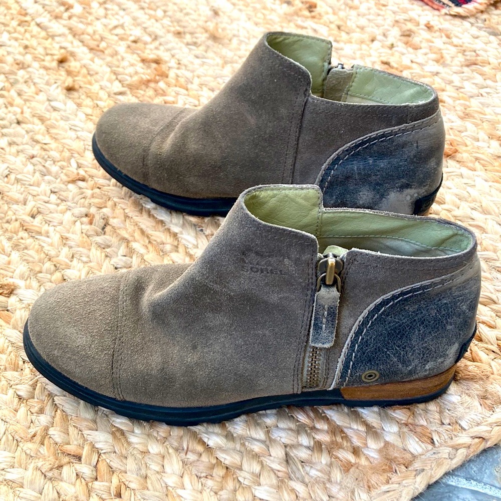 Sorel Major low boots with distressed black SZ 8.5